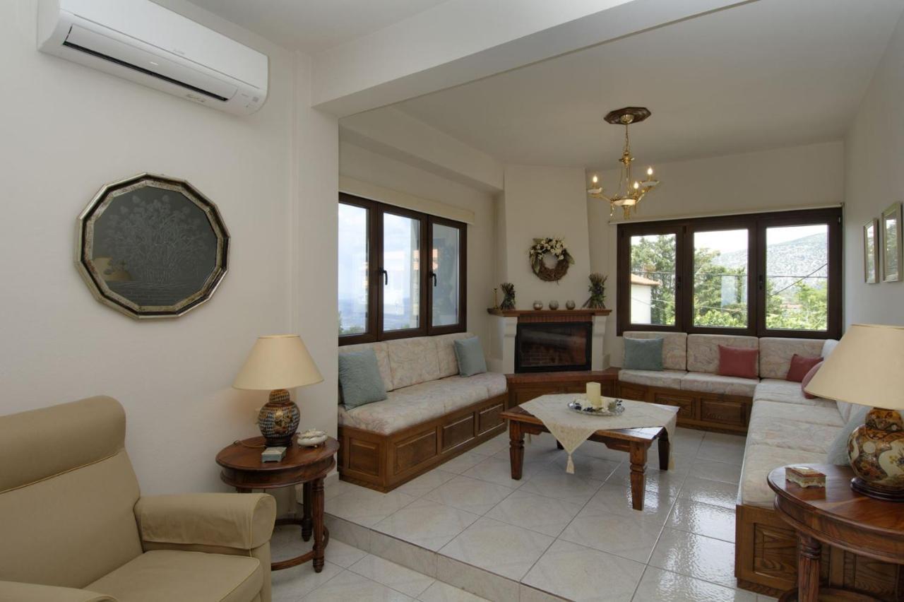 פורטאריה Iatrou House- Villa With Incredible View מראה חיצוני תמונה